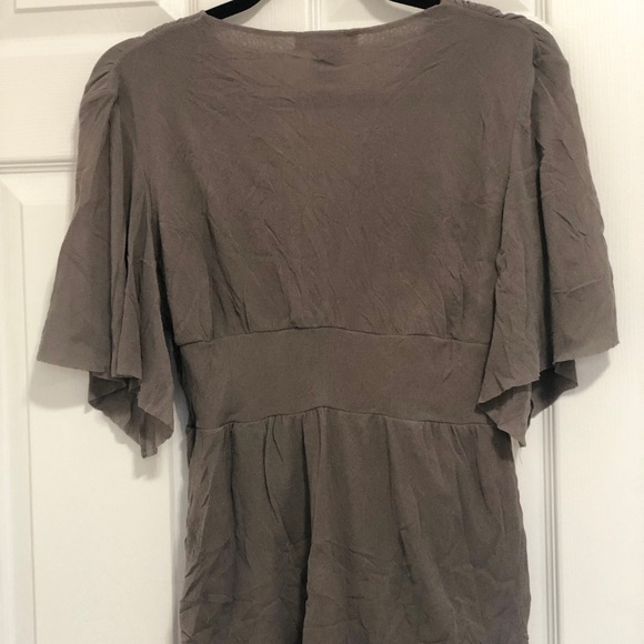 White House Black Market Grey Ruffle Top - Picture 2 of 3